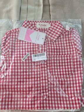 Gingham Button-Up Shirt in Red and White